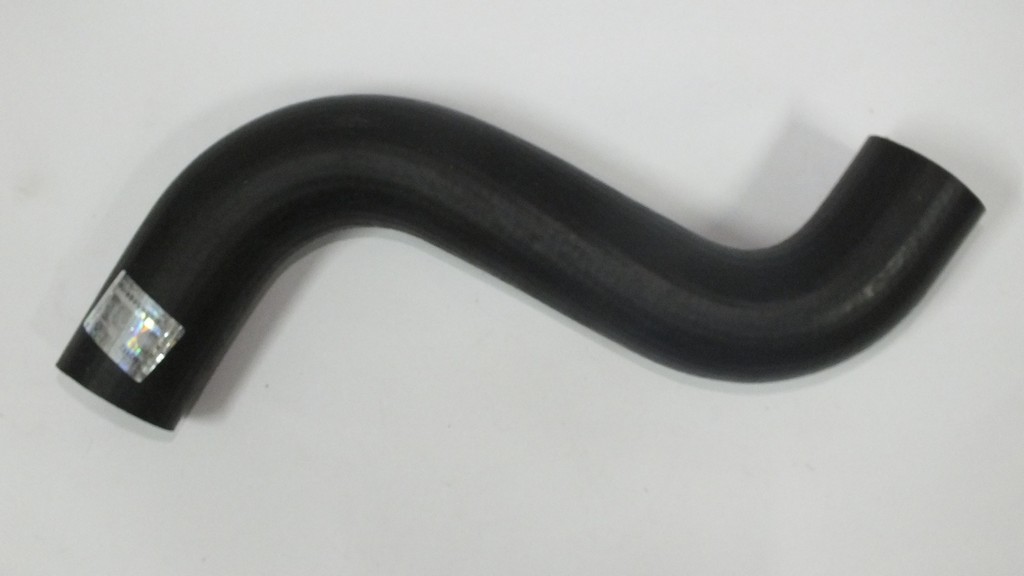 RADYATÖR HORTUMU ÜST